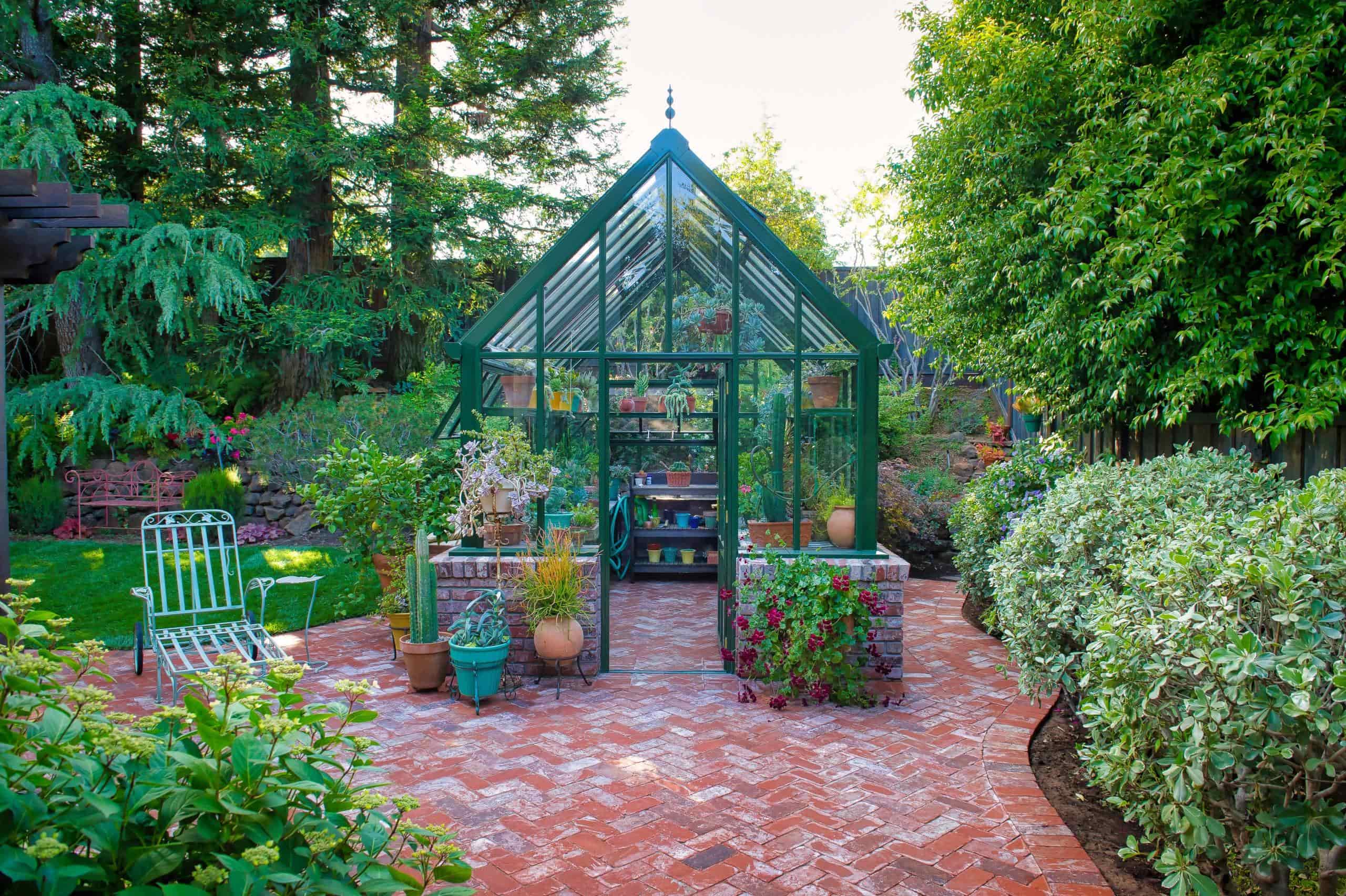 Traditional greenhouse